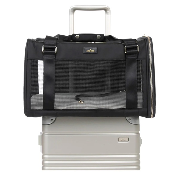 ArloSKYE Cabin Approved Pet Carrier - Small - Picture 6 of 6